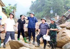 Ngay sau khi sự việc xảy ra, Phó Thủ tướng Chính Phủ Trịnh Đình Dũng đã có mặt cùng lãnh đạo tỉnh Yên Bái chỉ đạo khắc phục hậu quả