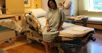 Nữ ca sĩ "Đồng Xanh" nhập viện vượt cạn tại Mỹ