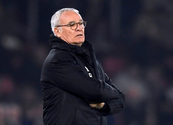 HLV Ranieri bị sa thải khi hi vọng trụ hạng của Fulham trở nên mong manh