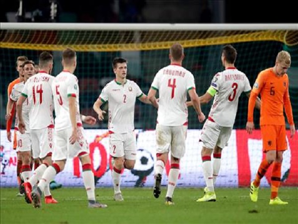 Belarus 1-2 Hà Lan: Một chiến thắng nhọc nhằn