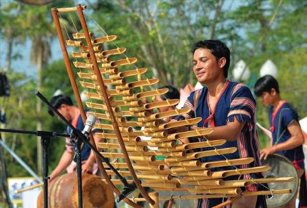 nhạc cụ dân tộc tây nguyên