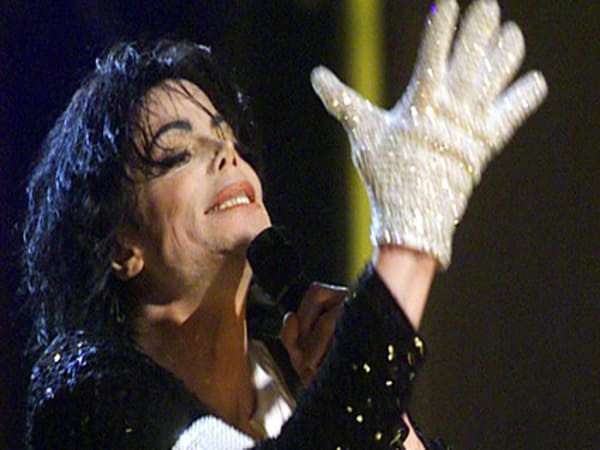 Michael Jackson tại sao chết, mất vào năm nào