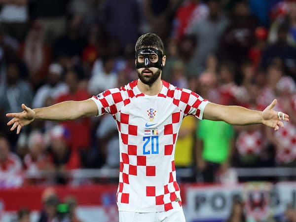 Số áo Gvardiol tại đổi tuyển quốc gia Croatia