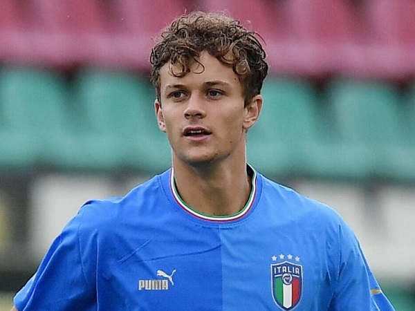 Cầu thủ trẻ cao trên 1m90 gọi tên Giorgio Scalvini (1m94 - Atalanta, Ý)