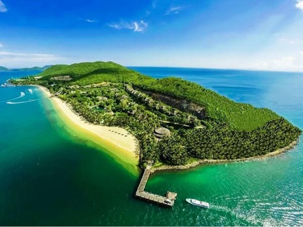 Các bãi biển đẹp tại Nha Trang