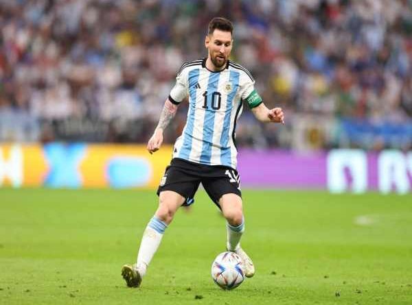 Messi đá vị trí nào trong đội hình Argentina và Inter Miami?