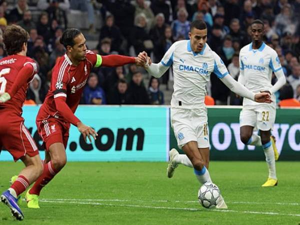 Liverpool thắng Marseille 3-0 tại Champions League: Bản lĩnh ông lớn lên tiếng