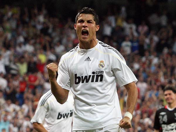 tiền đạo Real Madrid vĩ đại nhất
